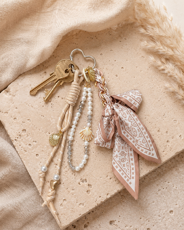 PORTE CLE OU BIJOU SAC "COQUILLAGE"